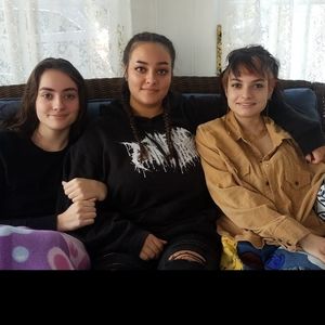 Meet your Posher, Mara